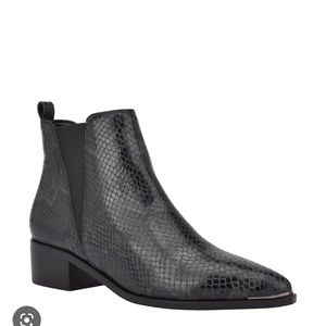 Marc Fisher Chelsea Boot in black snakeskin - size 7